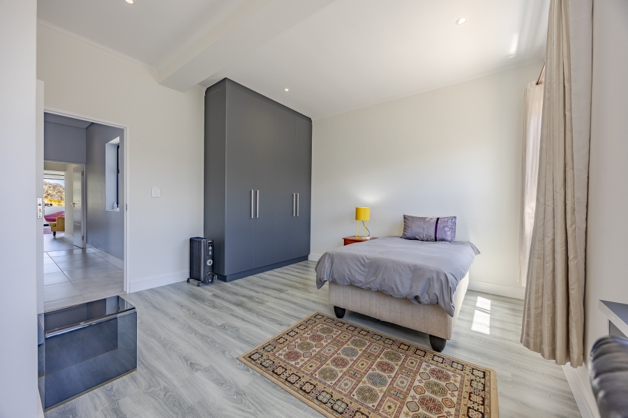 4 Bedroom Property for Sale in Crofters Valley Western Cape